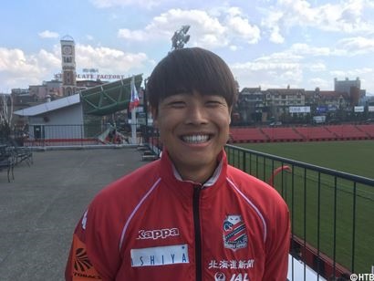 コンサ岩崎選手_R.jpg