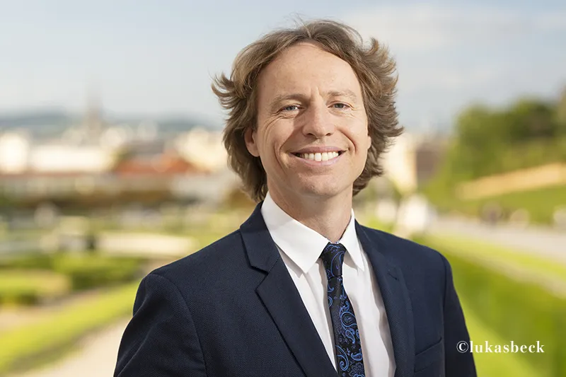 マノロ・カニン(指揮者 / カペルマイスター)　写真