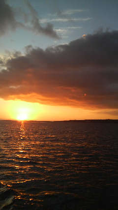宮古島に沈む夕陽