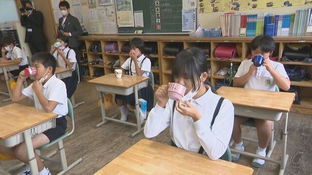 札幌市で導入検討「フッ化物洗口」慎重論も　専門家は「飲んでも危険性なし」市は「実施希望の家庭だけに」 サムネイル