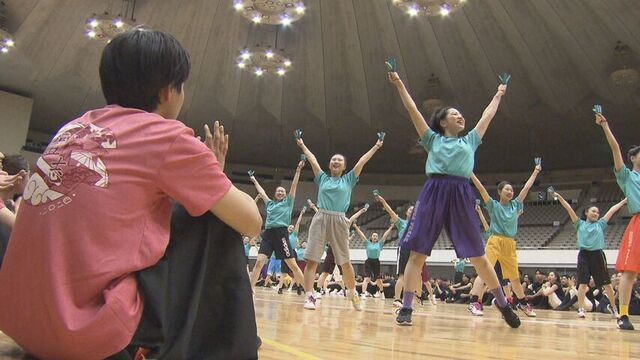 学生チームが出陣式　「ＹＯＳＡＫＯＩソーラン祭り」２５５チーム参加し来月開催　　札幌
