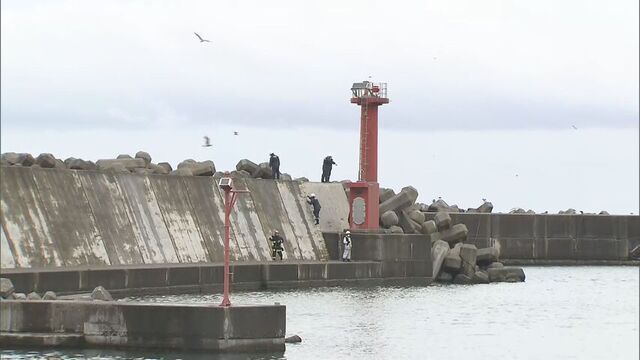 釣り竿を落としそうになりバランス崩したか…釣りをしていた親子が海中転落　父親が行方不明　北海道小平町 サムネイル