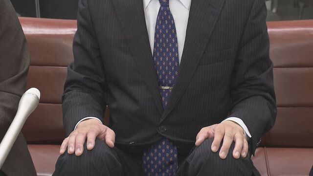 “模範解答丸写しで免許取得”を告発　懲戒解雇された元教員が解雇の無効を求め仮処分申し立て サムネイル