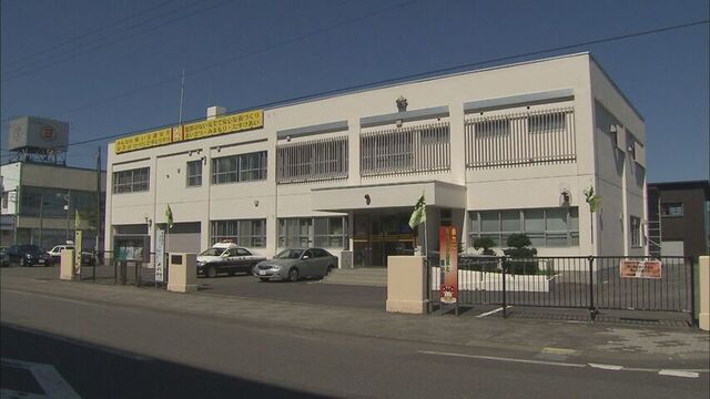 「オホーツク枝幸うまいもん祭り（旧枝幸かにまつり）」の特設ステージ建設中に足場倒れ1人骨折4人軽いけが サムネイル