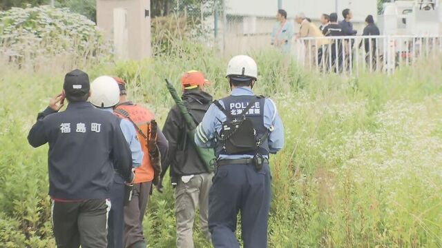 住民の不安募る中、警察やハンターによるクマ捜索が続く