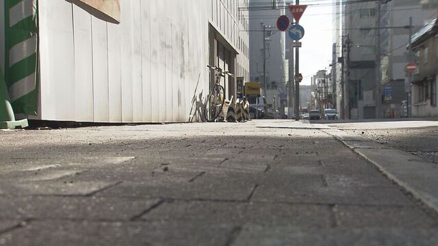 背後からひったくり “マウンテンバイク