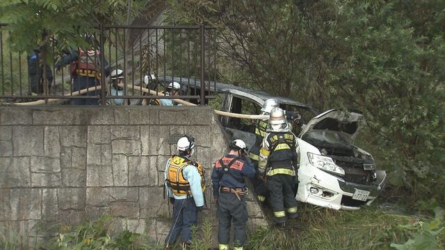 「シカを避けようと…」車が川に転落し炎上　運転手が病院搬送　札幌市手稲区西宮の沢 サムネイル