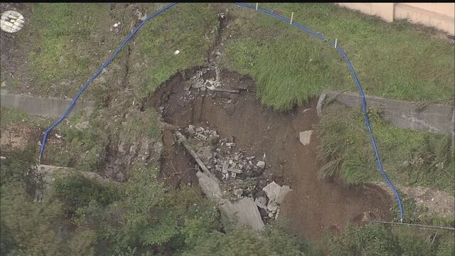 土砂が流入するなどの被害相次ぐ北海道登別の温泉街　日帰り温泉の入り口には臨時休業の紙　大雨の爪痕残る