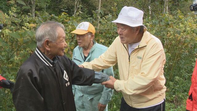取材カメラの前で無事発見　キノコ狩りで山に入り行方不明となっていた８７歳男性　北海道真狩村
