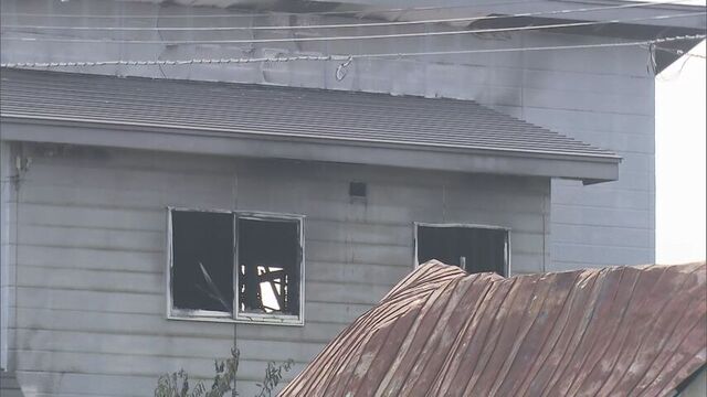 「黒い煙が出ている…」北海道森町の木造２階建て住宅で火災　一人の遺体が見つかる　住人と連絡つかず