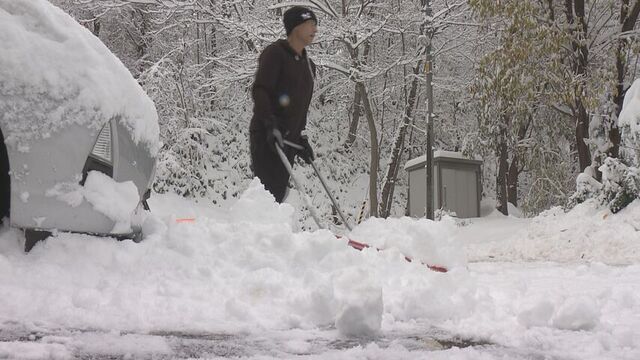 「朝起きたら２０センチも…」北海道内　今シーズンで最も多い積雪に　札幌ではササラ電車が初出動　