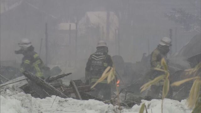 強い浜風で一気に燃え広がったか　海岸沿いの集落で住宅６棟が焼ける火事　北海道石狩市