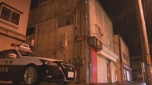 「死体を壁の中に隠した」板でふさがれた奥には空間が　遺棄現場の詳細徐々に明らかに　日高町死体遺棄事件