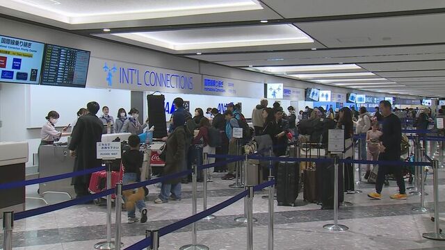  「確実に飛ぶかどうか…」新千歳空港、雪による視界不良で８２便欠航　さらに増える可能性