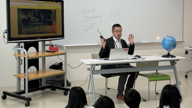 講師の岡田壮弘副部長