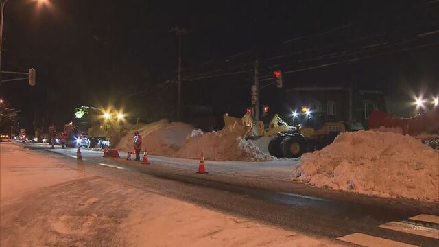 市道の雪を国道へ　国と自治体がタッグで除・排雪　札幌初「スクラム除雪」北区の３０メートル区間で実施