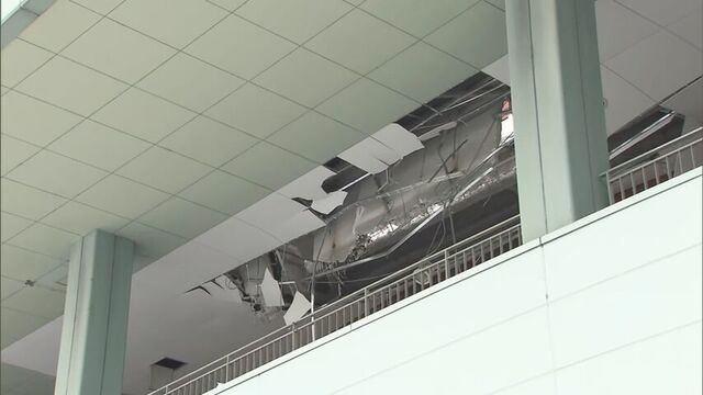 ウイングベイ小樽で屋外通路の天井が一部崩落　プラスの気温で雪庇の雪が落下　けが人なし