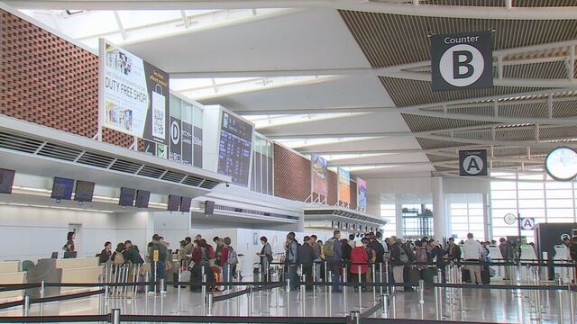 6月から新千歳国際線施設利用料引き上げ、保安サービス料を新設 函館・旭川空港でも新たに施設利用料徴収へ サムネイル