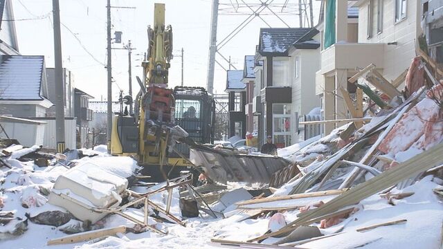 札幌・手稲区爆発火災から１カ月　道路塞いだ瓦礫の撤去開始　緊急点検では腐食による17件のガス漏れ確認