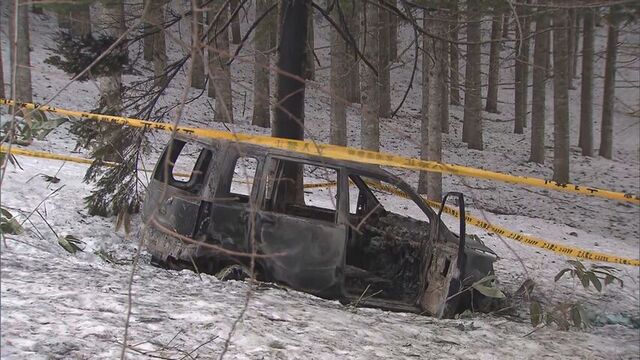 「焦げた車が路肩に落ちて…路外に人が」道路脇に全焼車と成人遺体 激しく焼損し性別不明 北海道当別町 サムネイル