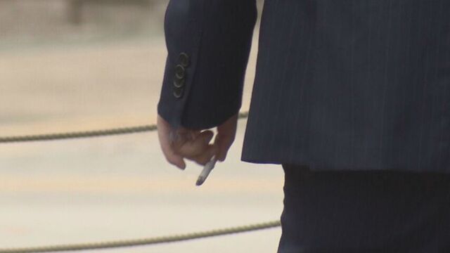 雪解けで目立つたばこの吸い殻ごみ　ポイ捨て防止に札幌市が喫煙制限区域の大幅拡大を検討 サムネイル