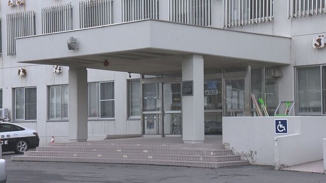 会社のパソコンなど約５０万円相当を盗み一部を転売か当時従業員だった男を逮捕