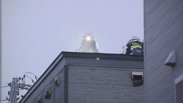 札幌市清田区　住宅1階と2階の一部焼く火事　60代女性が一酸化炭素中毒の疑いで病院搬送　意識を回復 サムネイル