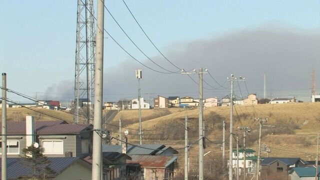 根室市珸瑤瑁（ごようまい）の野火、縦500m横700mに燃え広がる　現在も南西方向に延焼中　けが人の情報なし