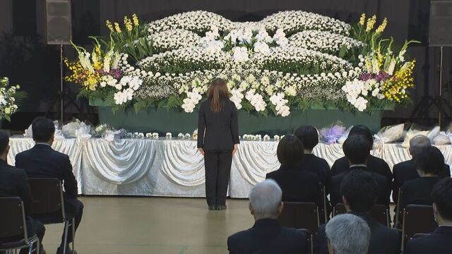 事故から４年　北海道斜里町では沈没事故の追悼式が行われた