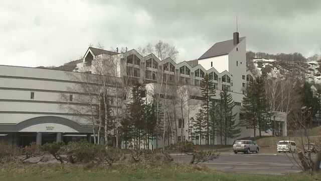 留寿都村で連続不審火　バス停の待合小屋に続き、ホテル敷地内の立ち木とリネン室でも　放火の可能性 サムネイル