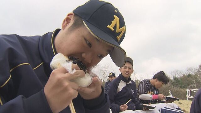 寮生たちは１日コメ５合で体づくり