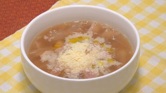 アスパラ出汁のベーコンスープ