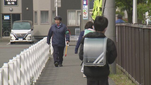 「クマらしい4足歩行する動物を見た」深夜の住宅街で目撃通報　小学校は見守り登校　苫小牧市 サムネイル