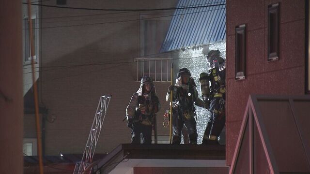「建物の１、２階から煙が…」札幌市東区の住宅で火事 約２時間半後に消し止め　けが人や延焼なし