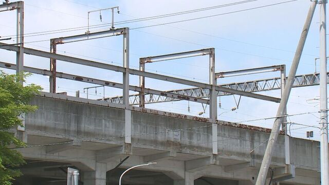 JR千歳線で線路に男性立ち入る…特急「北斗」乗務員が保護　ダイヤ乱れ特急や快速エアポートなど35本運休　