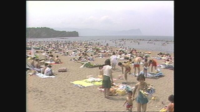 1985年の蘭島海水浴場