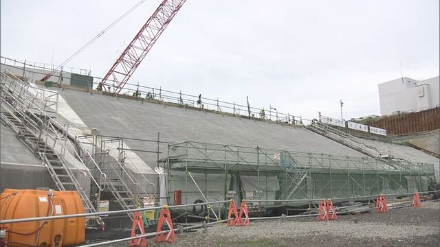 北海道電力、泊原発3号機の防潮堤工事を公開 追加工事で工期4カ月遅れる 再稼働に影響か サムネイル