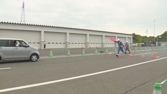 高速道路の逆走事故防止へ、ネクスコ東日本と警察などが合同訓練を実施 サムネイル