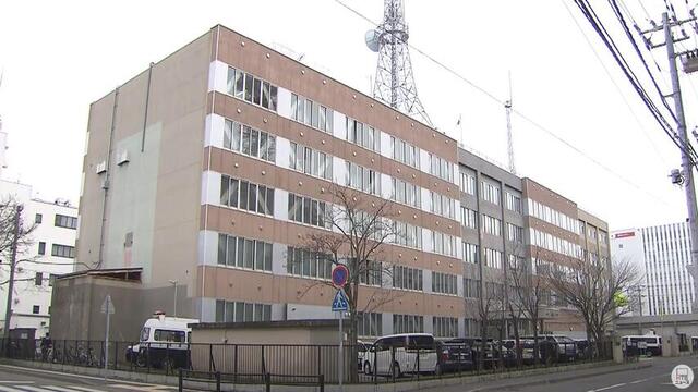 １８歳の女子高校生を逮捕　軽自動車を無免許運転し乗用車に追突した疑い　５６歳女性が軽傷　釧路市