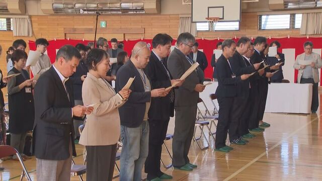 平均56.9歳の村立学校「主人高」 北海道で人口最少の音威子府村に開校　新入生11人が学ぶセカンドキャリア