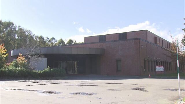 札幌・里塚霊園の再整備候補地を地元住民が見学 実現には清田区への地下鉄延伸もかかわる サムネイル