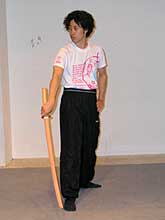 大泉さん立ち
